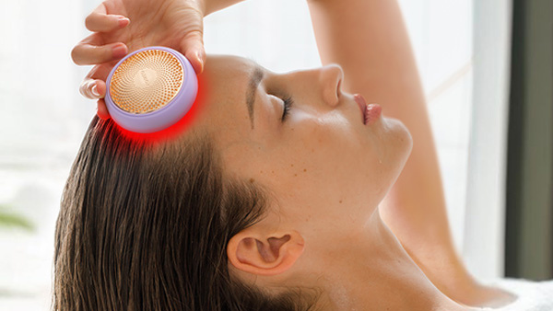 Minoxidil & Red Light: Better Together?